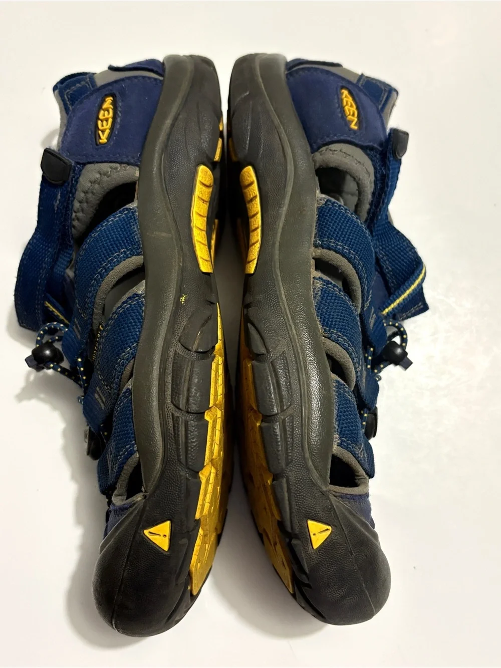 KEEN Kids Newport H2 Sandals Blue Yellow Size 5 CLEARANCE CLOSE OUT